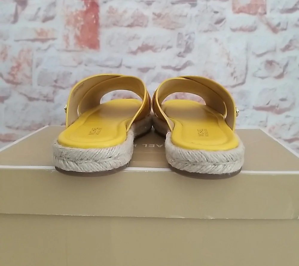 New Michael Kors Linden Croc-Embossed Sandals
